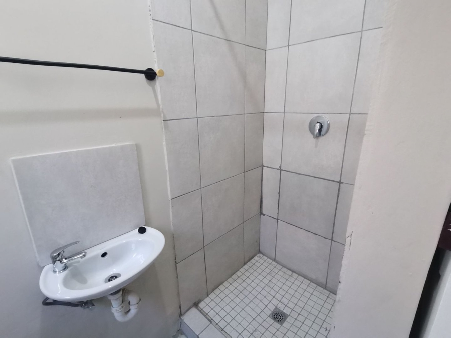 To Let 1 Bedroom Property for Rent in Port Elizabeth Central Eastern Cape